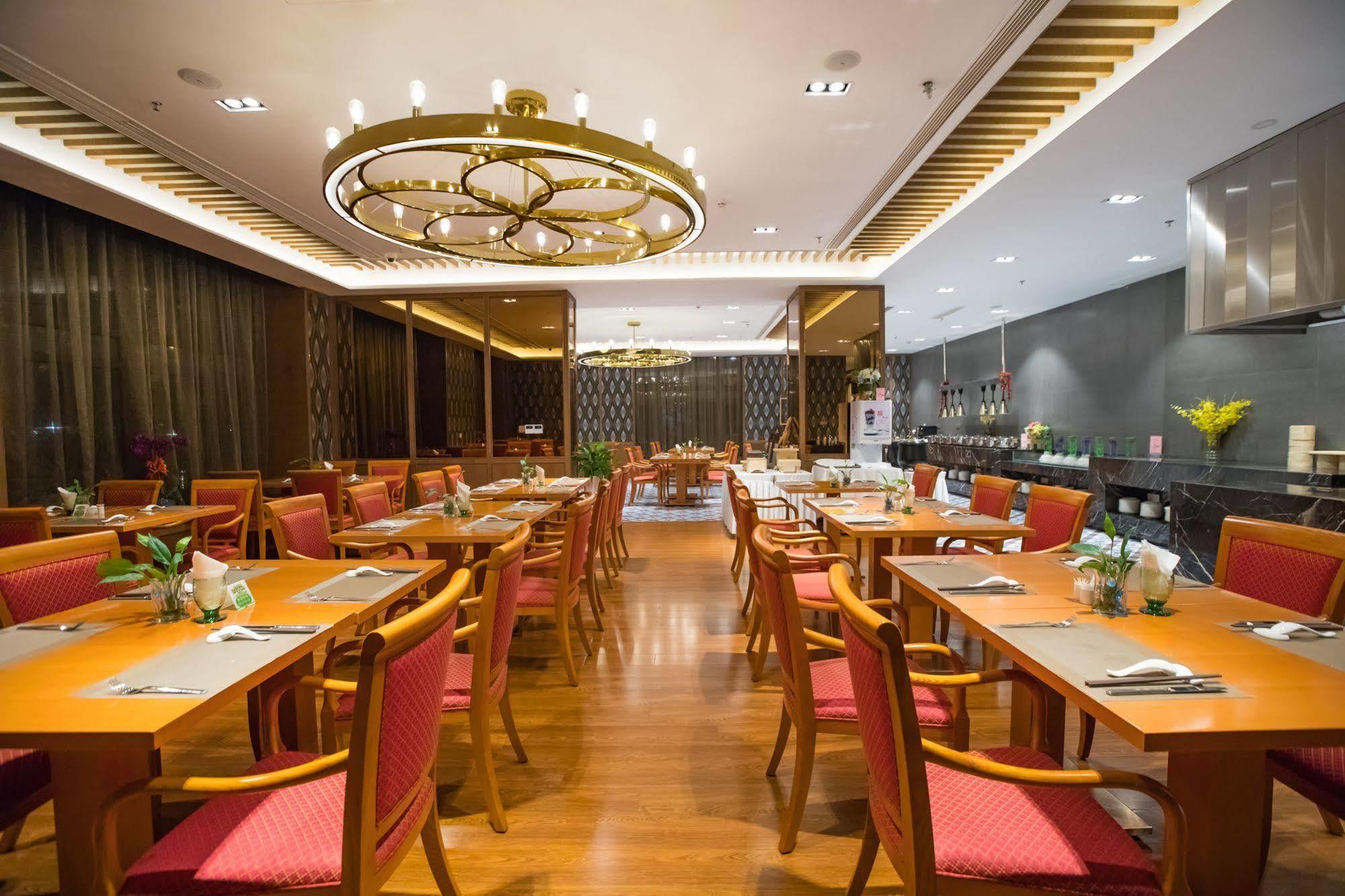 Ramada Shanghai Songjiang Екстер'єр фото